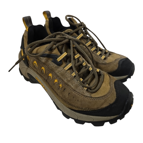 Merrell Brown and Black Hiking Shoes with Rugged Outsole Size 6 - Picture 2 of 6